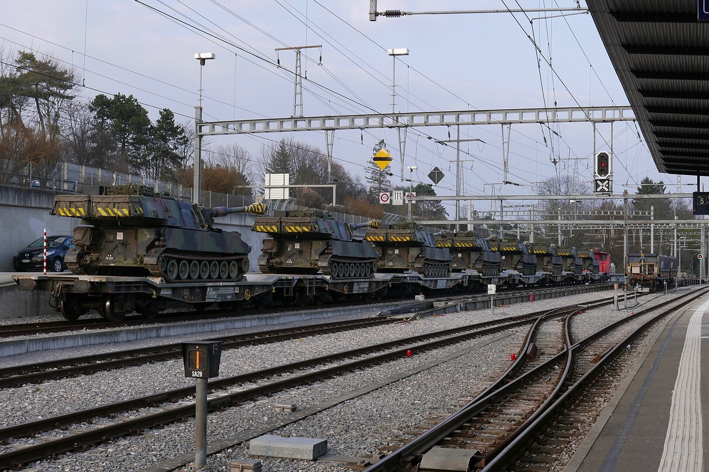 Військова логістика ХХ століття: від залізничних ешелонів до контейнерних систем